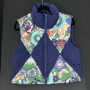 Anthropology Blue/Floral Cropped Puffer Vest, Size M.